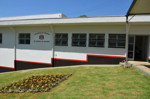 Homem é apreendido em Itapira depois de agredir companheira grávida e a própria mãe homem-e-preso-em-itapira-apos-agredir-companheira-gravida-e-a-propria-mae