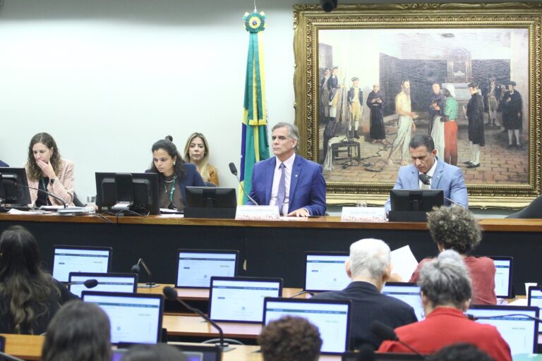 CCJ da Câmara retoma discussão sobre PEC da maioridade penal nesta terça ccj-da-camara-retoma-discussao-sobre-pec-da-maioridade-penal-nesta-terca